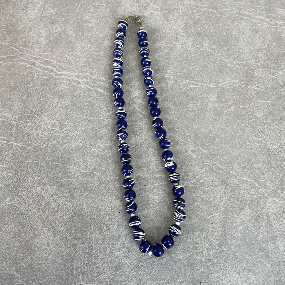 Vintage Navy and White Beaded Necklace - Picture 6 of 6